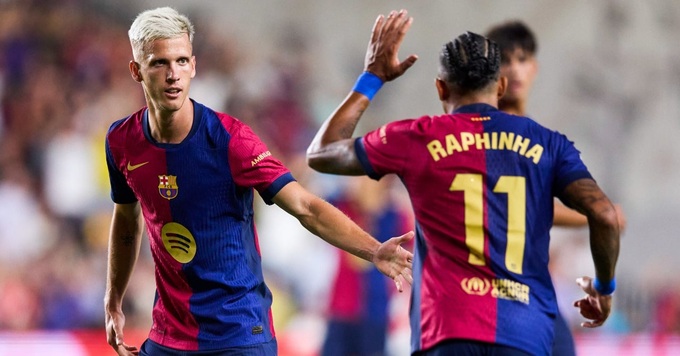 Dani Olmo (trái) có thể sẽ không được góp mặt ở đội 1 của Barca vào tháng 1 tới